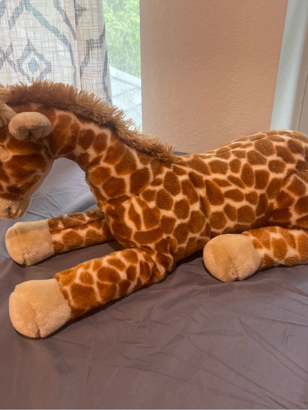 FAO Schwarz Brown & Cream Giraffe Plush